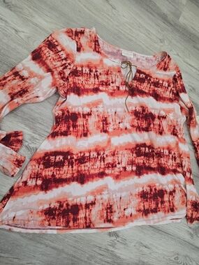 Bobbie Brooks Coral and Red Tie-Dye Long Sleeve Top